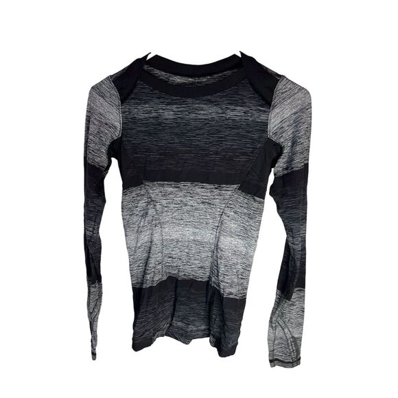 Lululemon Sweaters - Lululemon Women's M Black Stripe Long Sleeve Pullover for Running Yoga